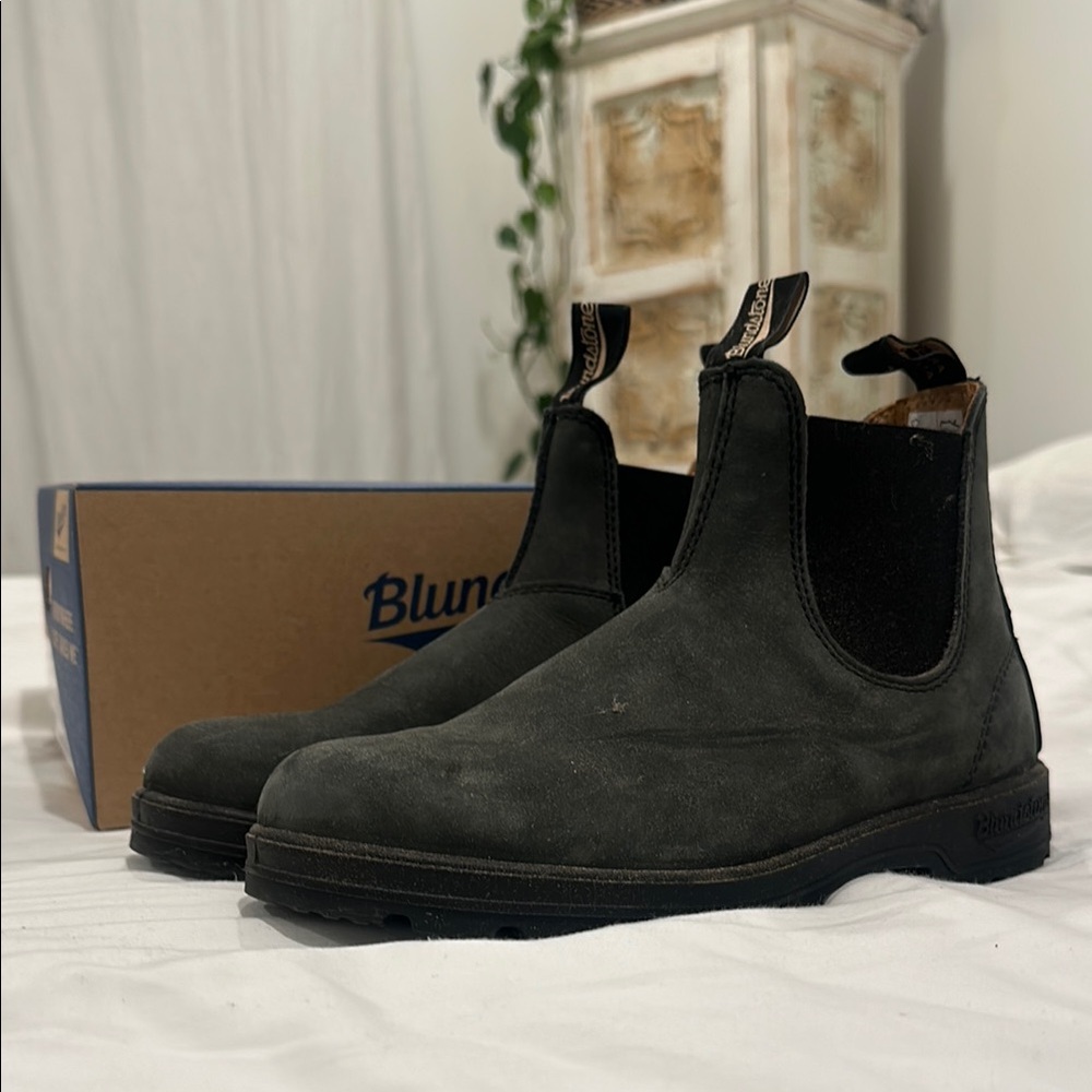 Blundstone 587 Women's Black Chelsea Boots
